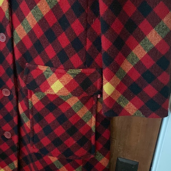 Rare Vintage 90’s Plaid Tailor Fit Byblos Wool Coat. Mid/Long. SEE MEASUREMENTS! - Picture 4 of 6